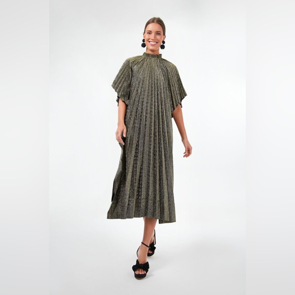 Tuckernuck | NEW Grecian Gold Sevyn Crew Neckline Relaxed Fit Midi Dress Size M